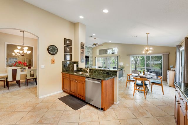 6818 Rienzo Street, Wellington, FL 33467