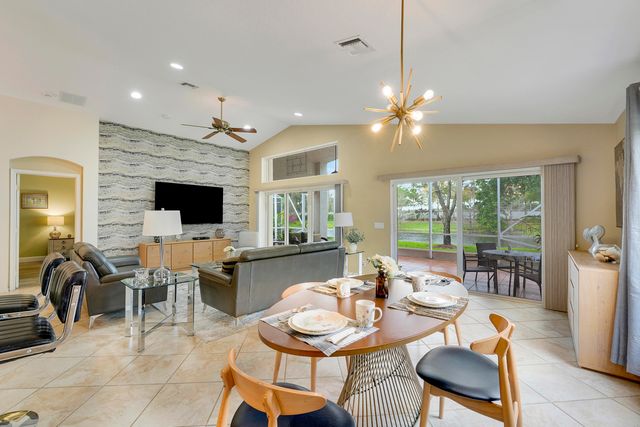 6818 Rienzo Street, Wellington, FL 33467