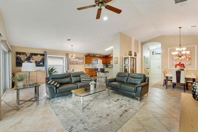 6818 Rienzo Street, Wellington, FL 33467