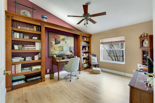 6818 Rienzo Street, Wellington, FL 33467