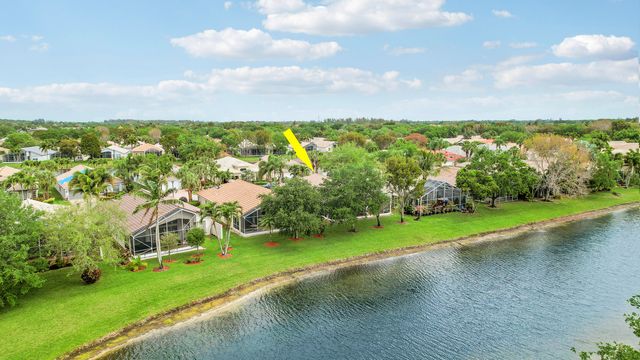 6818 Rienzo Street, Wellington, FL 33467