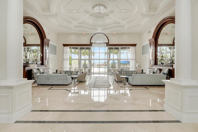 6818 Rienzo Street, Wellington, FL 33467