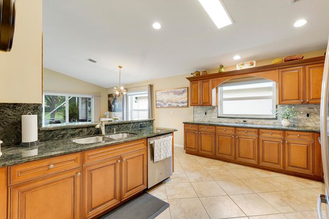 6818 Rienzo Street, Wellington, FL 33467