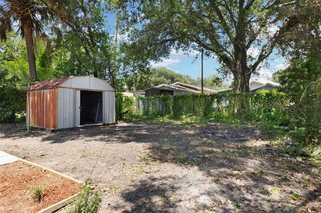 2329 W BEACH STREET, Tampa, FL 33607