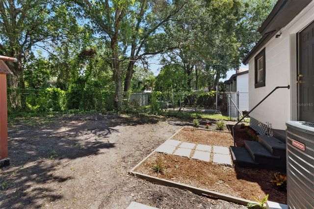 2329 W BEACH STREET, Tampa, FL 33607