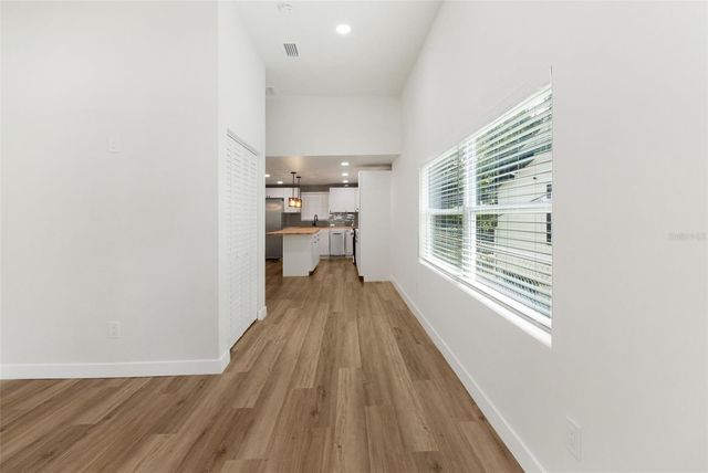 2329 W BEACH STREET, Tampa, FL 33607