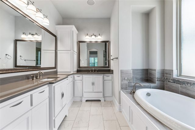 1304 Damsel Caitlyn Drive, Lewisville, TX 75056