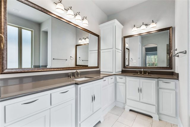 1304 Damsel Caitlyn Drive, Lewisville, TX 75056