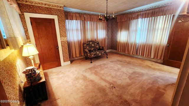 173 Highway 7, Girard, KS 66743