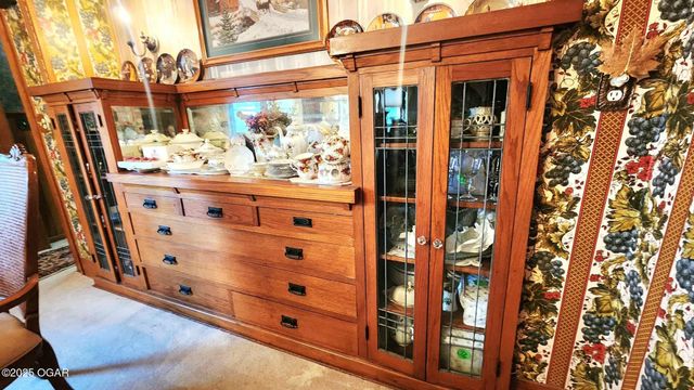 173 Highway 7, Girard, KS 66743