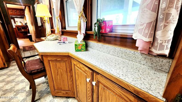 173 Highway 7, Girard, KS 66743