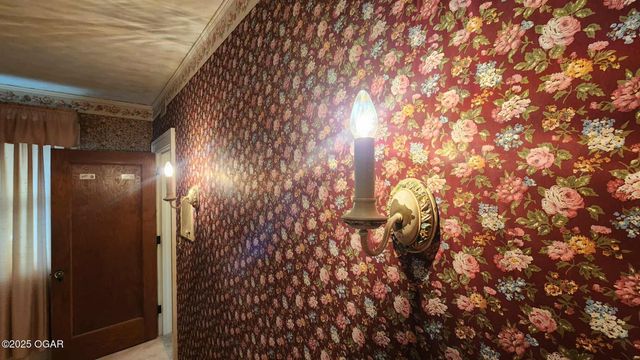 173 Highway 7, Girard, KS 66743