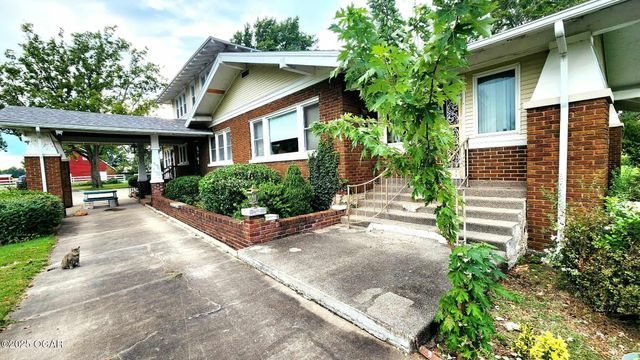 173 Highway 7, Girard, KS 66743