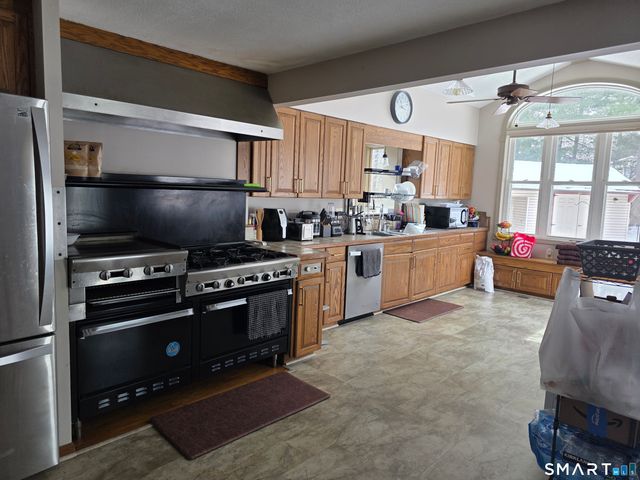 29 Eastgate Lane, Enfield, CT 06082