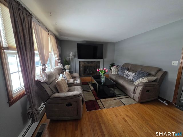 29 Eastgate Lane, Enfield, CT 06082