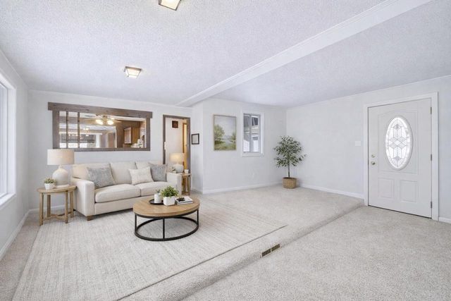 6104 Water STREET, Burlington, WI 53105