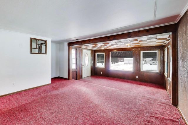 6104 Water STREET, Burlington, WI 53105