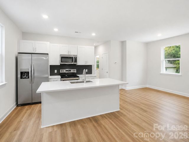 8935 Sharonbrook Drive, Charlotte, NC 28210
