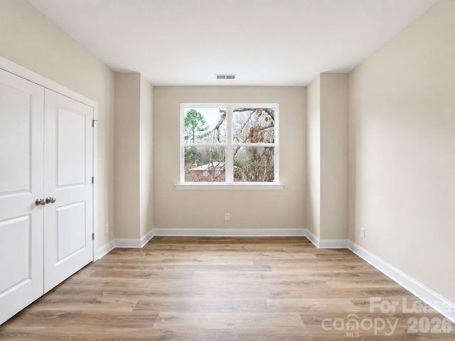 8935 Sharonbrook Drive, Charlotte, NC 28210