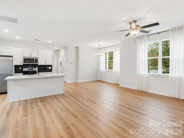 8935 Sharonbrook Drive, Charlotte, NC 28210