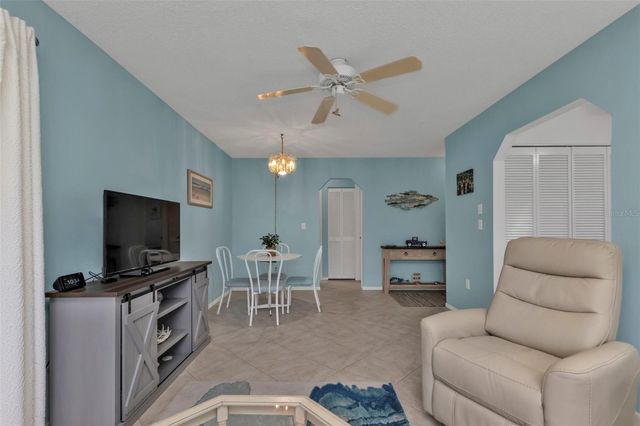 25068 HARBORVIEW ROAD 2A, Punta Gorda, FL 33980
