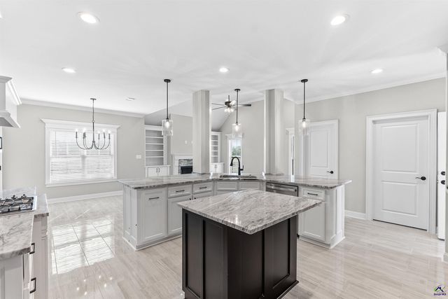 108 Pridgen Pass, Perry, GA 31069