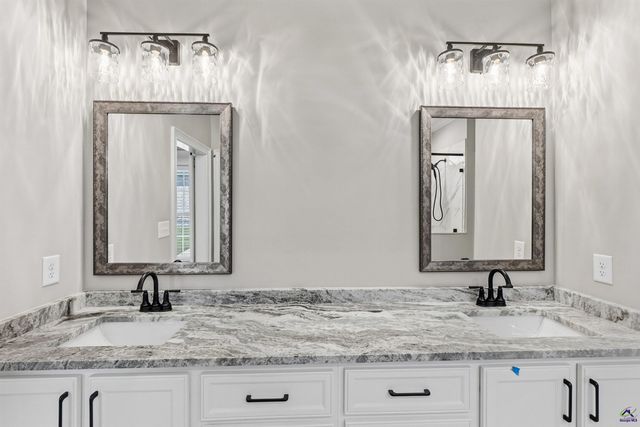 108 Pridgen Pass, Perry, GA 31069