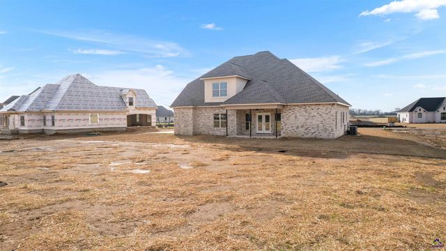 108 Pridgen Pass, Perry, GA 31069