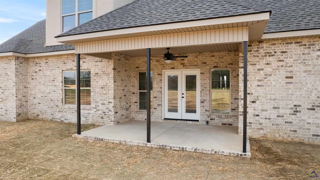 108 Pridgen Pass, Perry, GA 31069