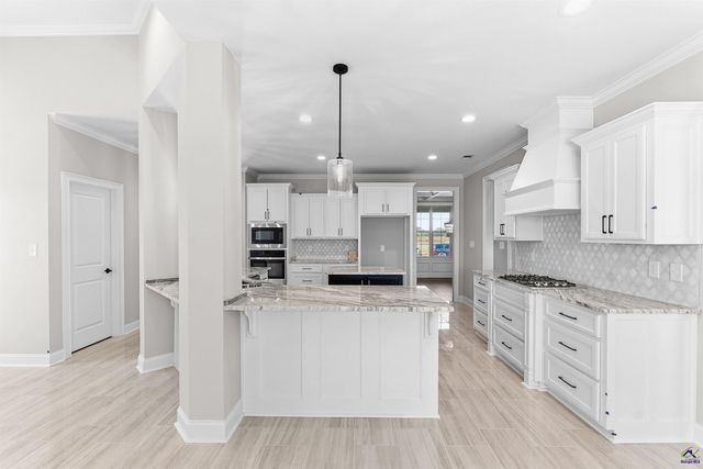 108 Pridgen Pass, Perry, GA 31069