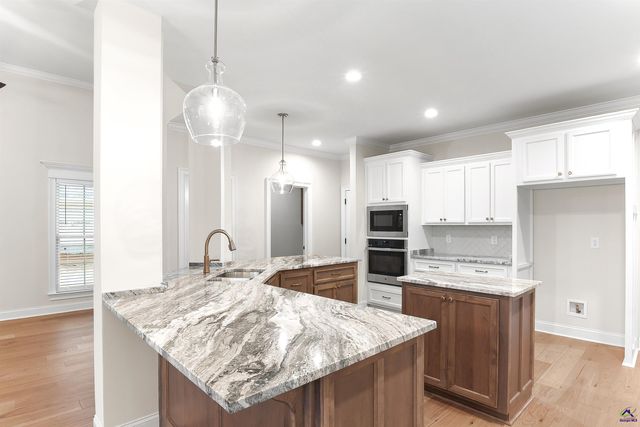 108 Pridgen Pass, Perry, GA 31069