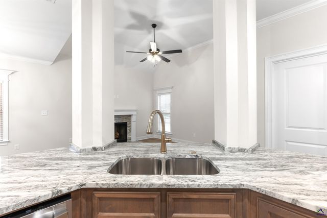 108 Pridgen Pass, Perry, GA 31069