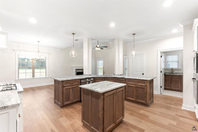 108 Pridgen Pass, Perry, GA 31069