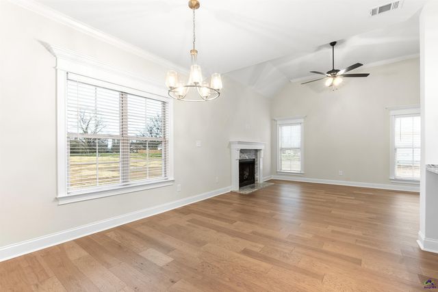 108 Pridgen Pass, Perry, GA 31069