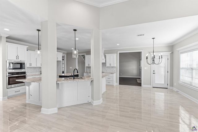 108 Pridgen Pass, Perry, GA 31069