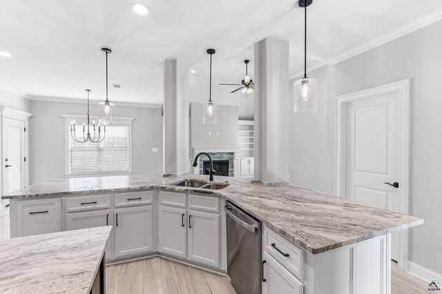 108 Pridgen Pass, Perry, GA 31069