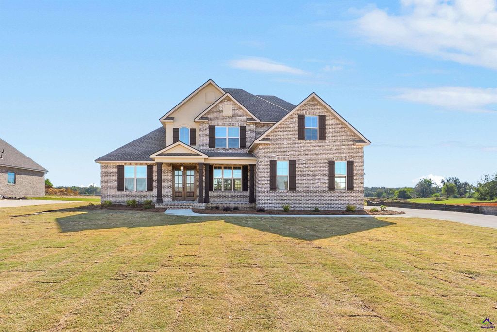 108 Pridgen Pass, Perry, GA 31069