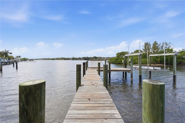 18200 49 Terrace N, Jupiter, FL 33458