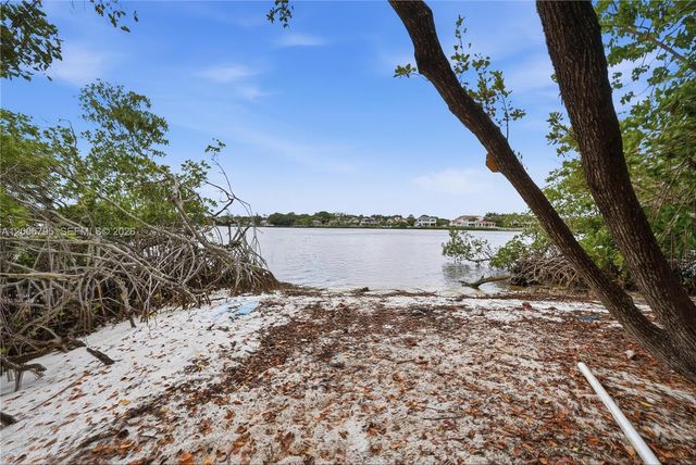 18200 49 Terrace N, Jupiter, FL 33458