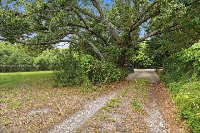 18200 49 Terrace N, Jupiter, FL 33458