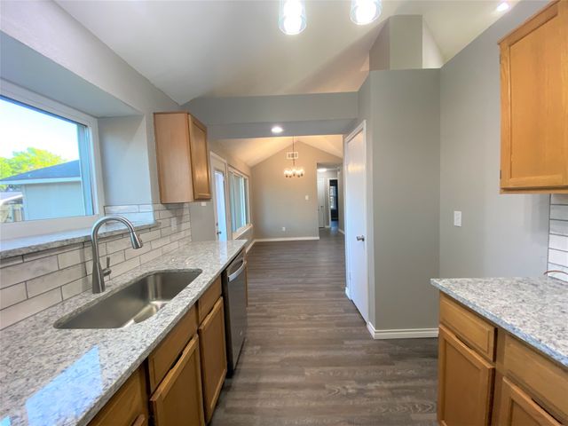 4010 Drakestone Avenue, Rowlett, TX 75088