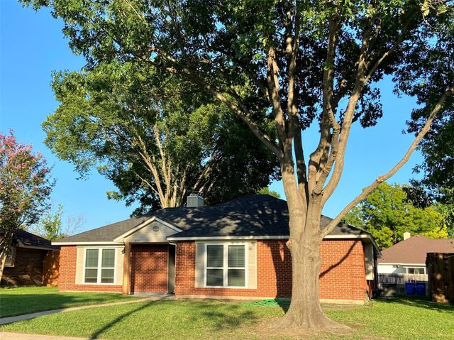 4010 Drakestone Avenue, Rowlett, TX 75088