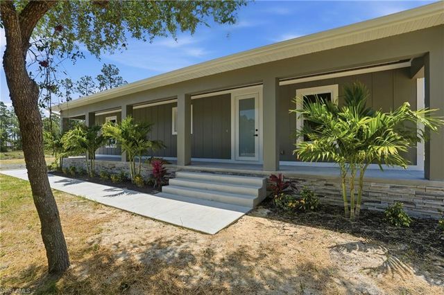 7933 5th TER, Labelle, FL 33935