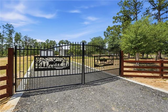 7933 5th TER, Labelle, FL 33935