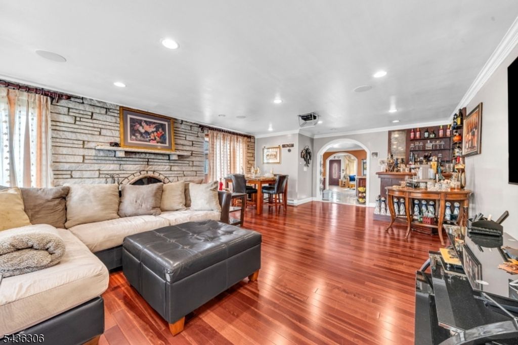 161 Plauderville Ave, Garfield City, NJ 07026 — photo 4