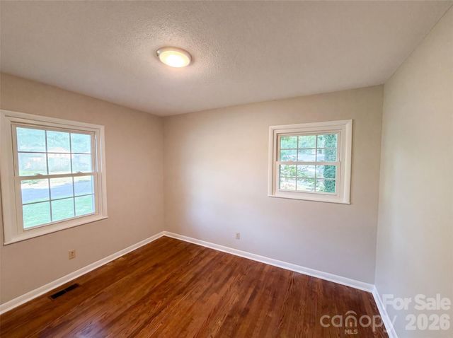 1716 Timberlane Street, Gastonia, NC 28054