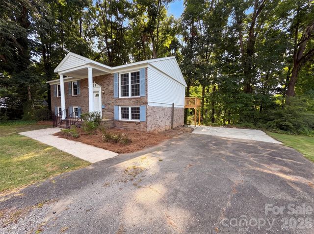 1716 Timberlane Street, Gastonia, NC 28054