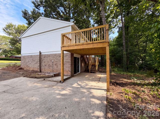 1716 Timberlane Street, Gastonia, NC 28054