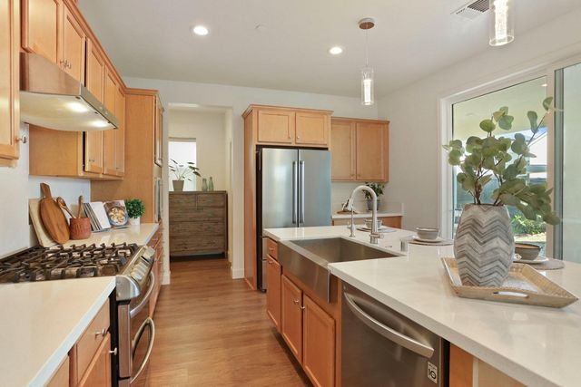 3081 Rio Grande Dr, Tracy, CA 95377