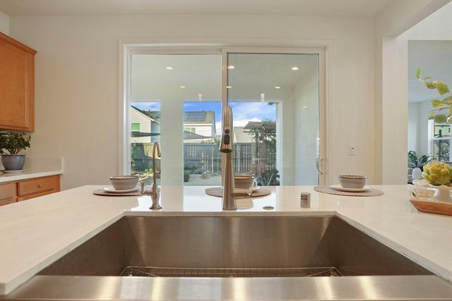 3081 Rio Grande Dr, Tracy, CA 95377